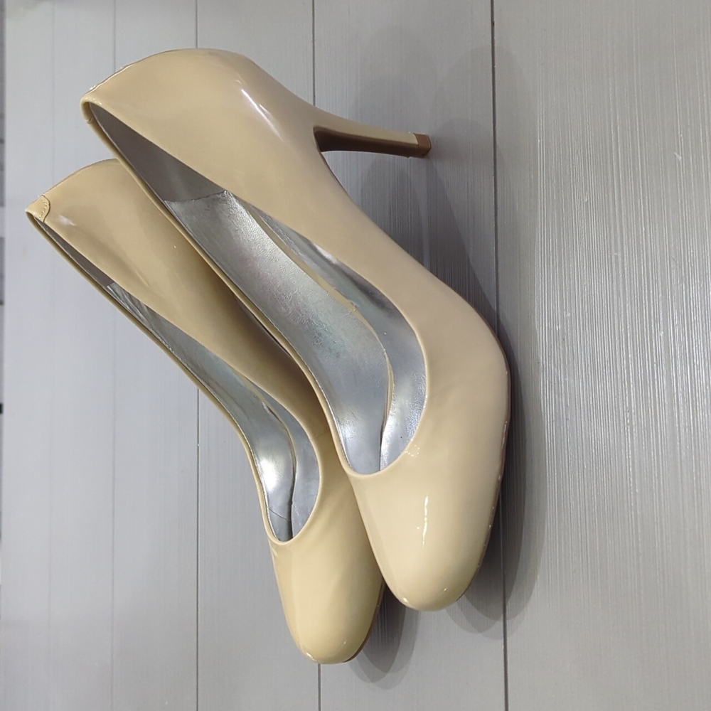 Jessica Simpson JS Oscar Women's 3 Inch Heels Round Toe Dove/Nude Size 9